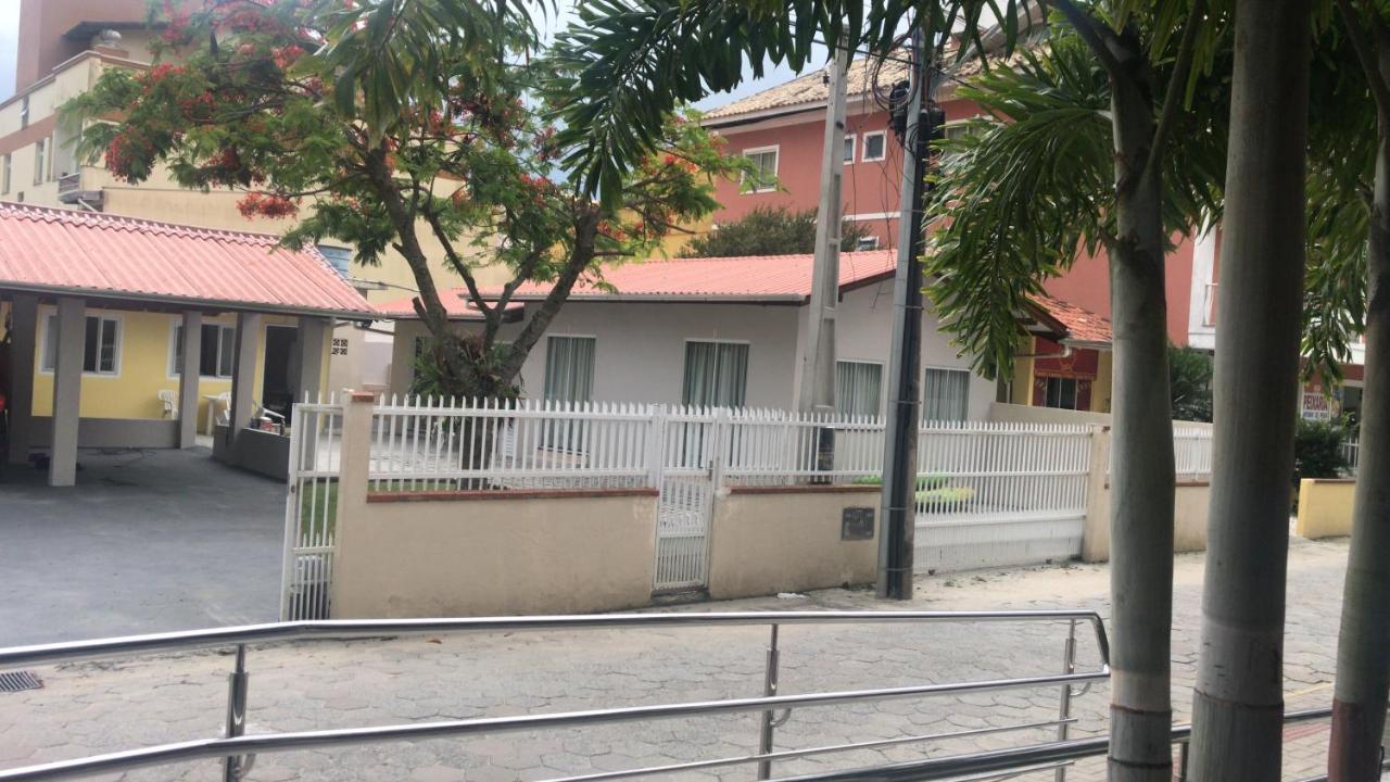 Residencial Cecilia Cruz Villa Bombinhas Kültér fotó